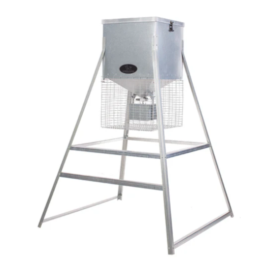 LAMCO 350 lb. Econo Corn feeder